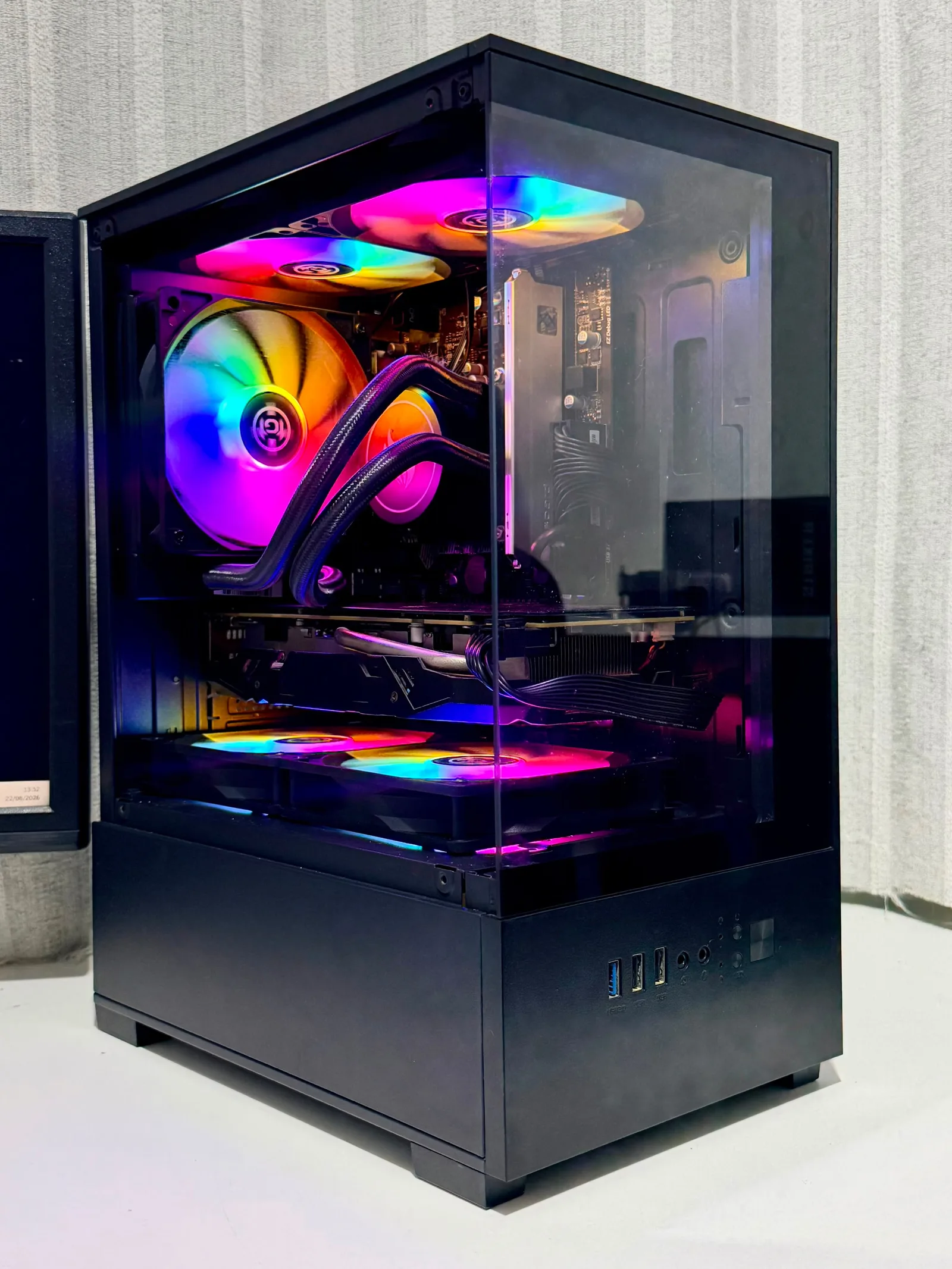 PC Gamer Intel i3 7100 + RX 580 8GB