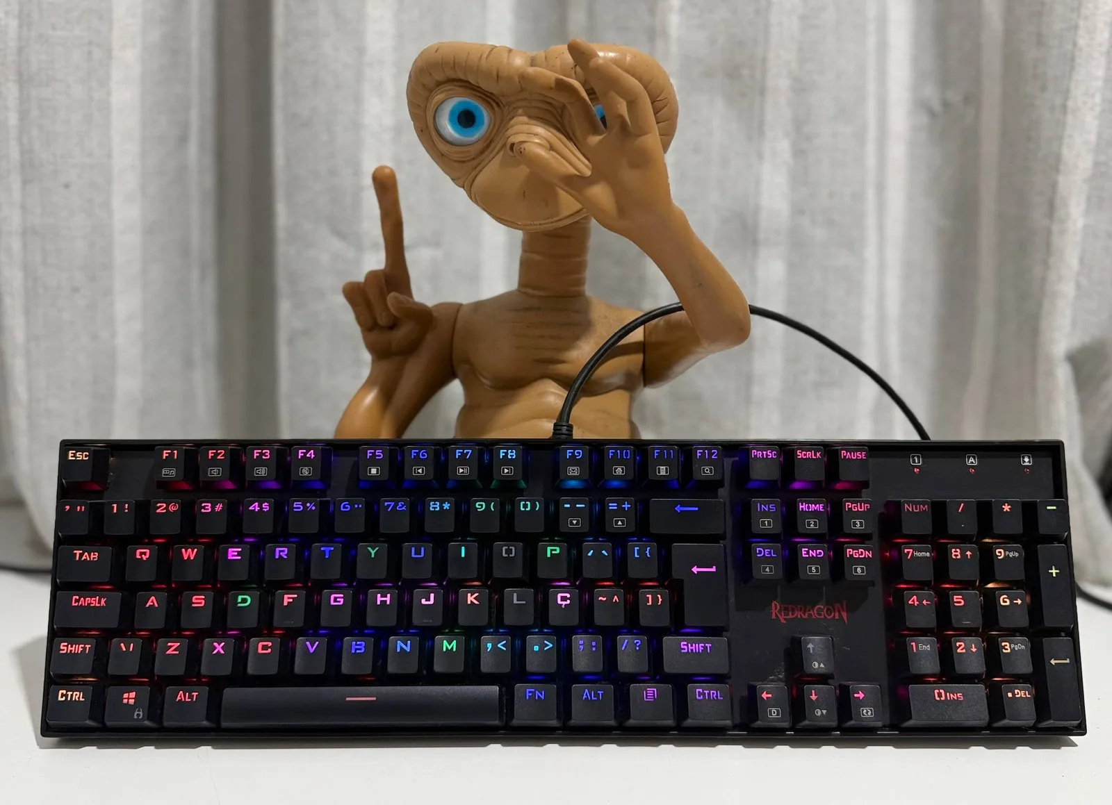 Teclado Redragon Mitra K551RGB-1
