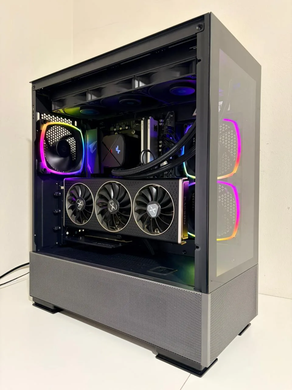 PC Gamer Ryzen 7 5700X3D + XFX RX 6700 XT 12GB + 32GB DDR4